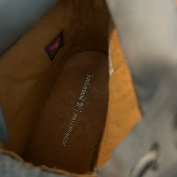 Timberland 6 Inch Premium 'Sky Blue' These are 6.5 in Boys/Mens & Fits Women 8.5 - Picture 13 of 15